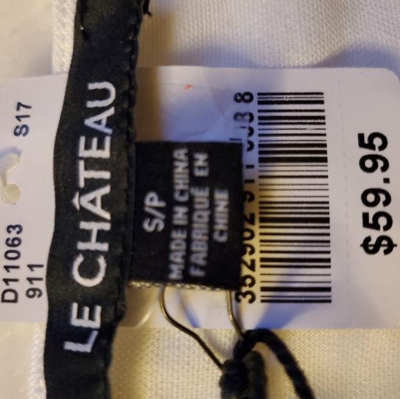 Le ChâteauV-neck top - Picture 3 of 3